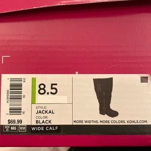 These hot knee boots are fabulous! Though I’d not recommend for wide calves. NiB